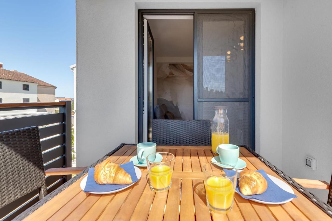 Residence Jonathan Биоград-на-Мору Экстерьер фото
