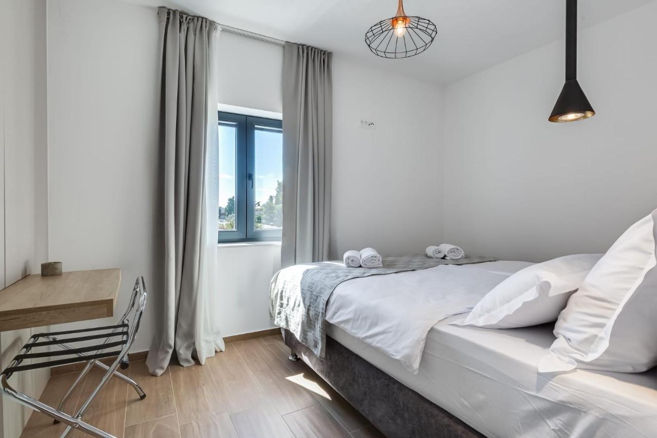 Residence Jonathan Биоград-на-Мору Экстерьер фото